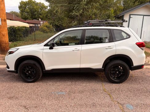 Used 2022 Subaru Forester w/ Popular Package #2 AWD/4WD image 5