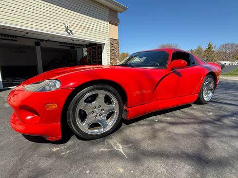 Used 1999 Dodge Viper GTS image 1