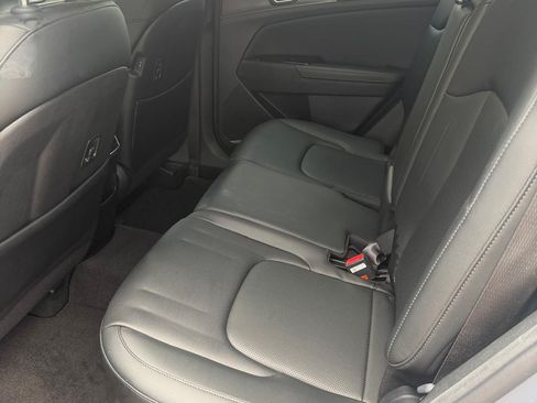 Used 2023 Kia Sportage EX FWD image 16
