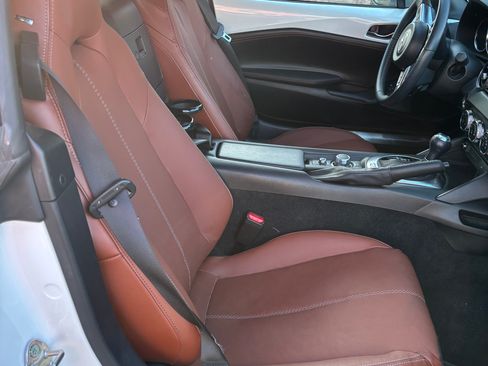 Used 2022 MAZDA MX-5 Miata RF Grand Touring w/ Weather Package image 11