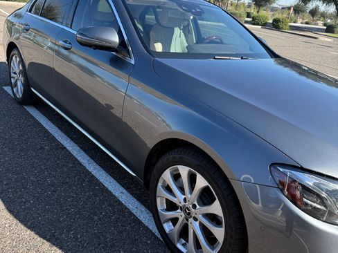 Used 2019 Mercedes-Benz E 300 image 18