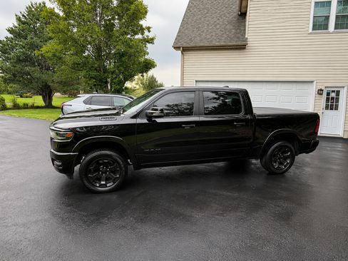 Used 2025 RAM 1500 Big Horn AWD/4WD image 4