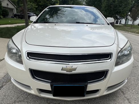 Used 2011 Chevrolet Malibu LT w/ White Diamond Premium Package FWD image 4