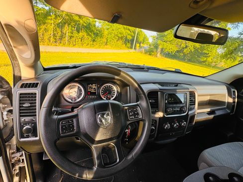 Used 2019 RAM 1500 Tradesman w/ Chrome Plus Package RWD image 11