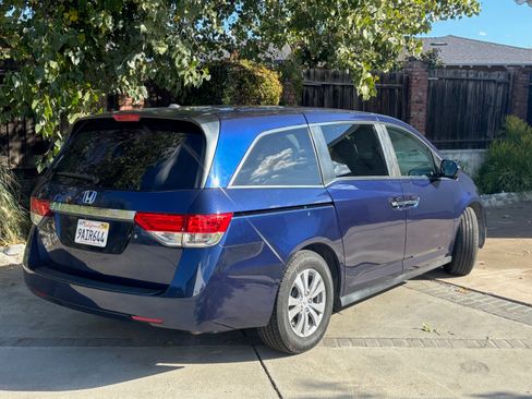 Used 2016 Honda Odyssey SE image 6