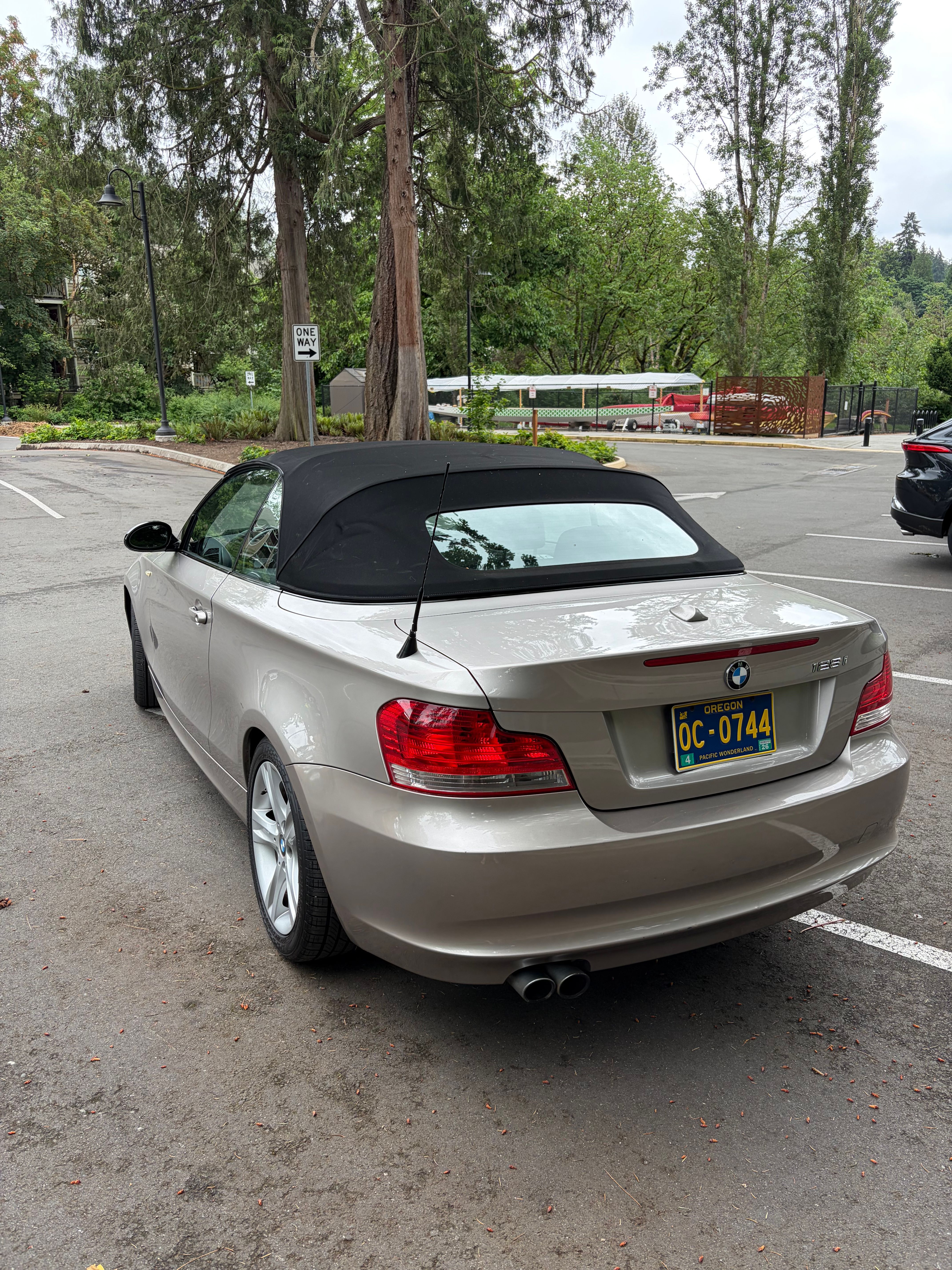 Used 2008 BMW 128i Convertible RWD image 13