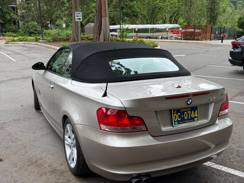Used 2008 BMW 128i Convertible RWD image 13