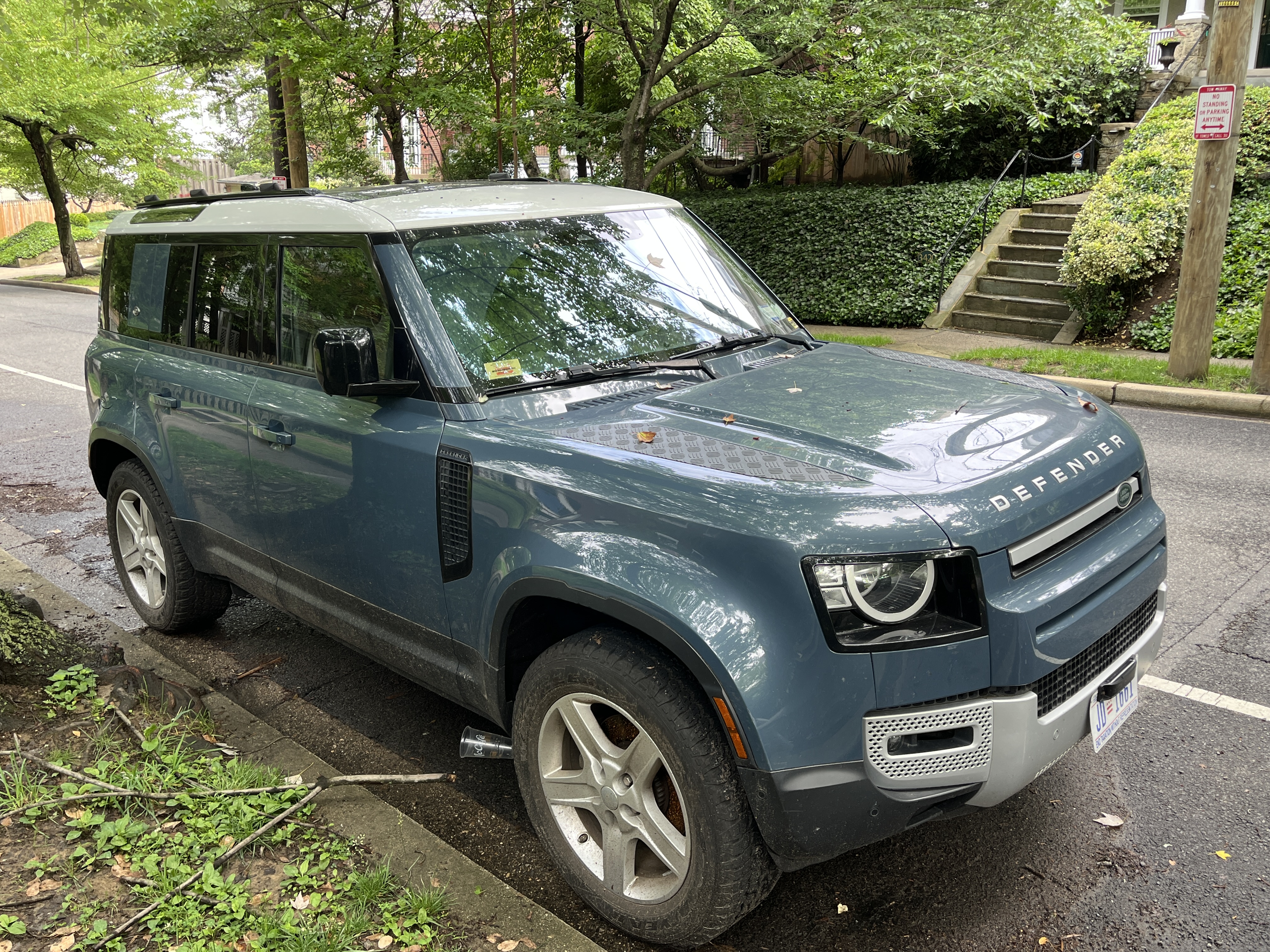Used 2020 Land Rover Defender 110 S AWD/4WD image 2