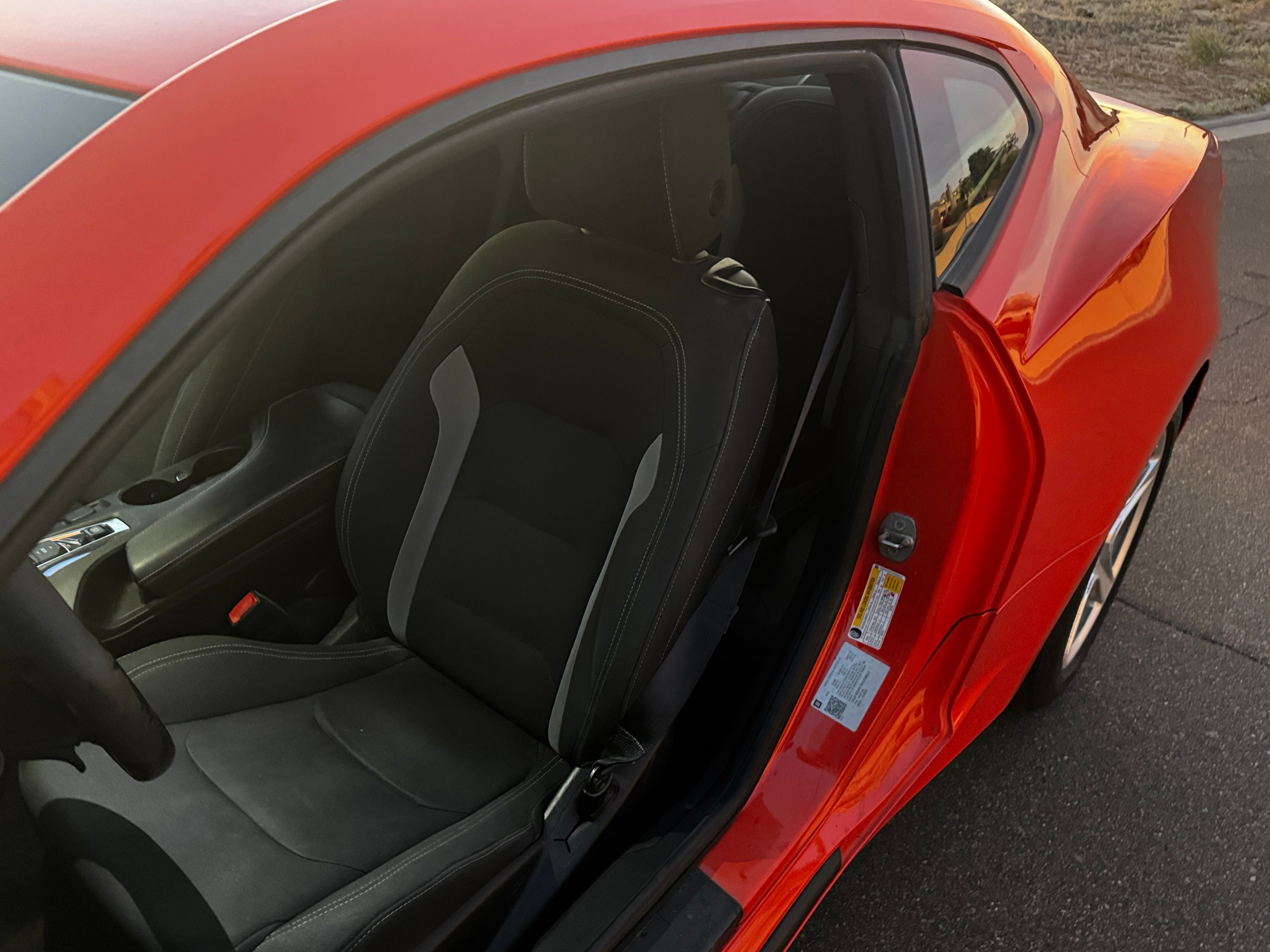 Used 2019 Chevrolet Camaro LT RWD image 8