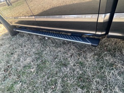 Used 2017 Ford F150 XLT w/ Equipment Group 302A Luxury image 4