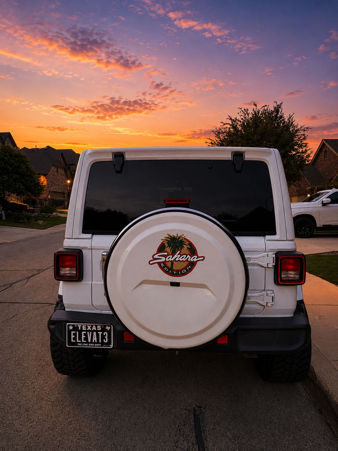 Used 2019 Jeep Wrangler Unlimited Sahara AWD/4WD image 2