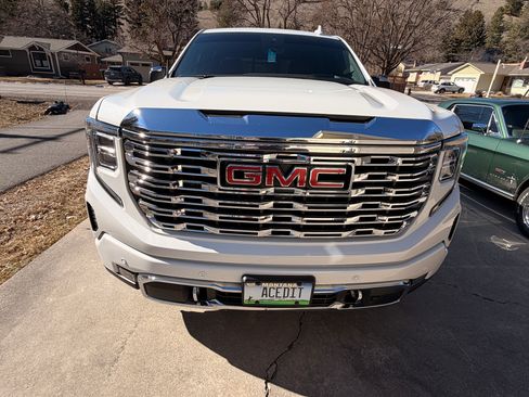 Used 2023 GMC Sierra 1500 Denali w/ Denali Reserve Package image 2