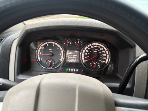 Used 2009 Dodge Ram 1500 Truck SLT image 11