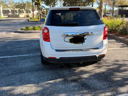 Used 2014 Chevrolet Equinox LS image 2