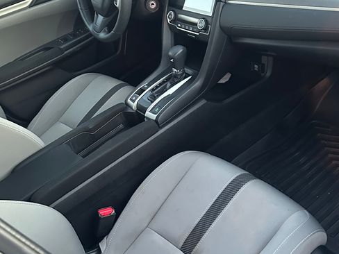 Used 2018 Honda Civic LX image 14