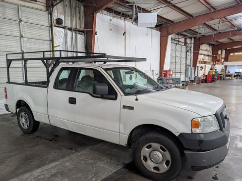 Used 2005 Ford F150 XL image 4