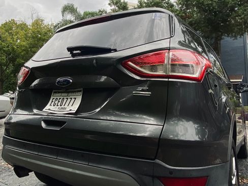 Used 2015 Ford Escape SE w/ Equipment Group 201A AWD/4WD image 6