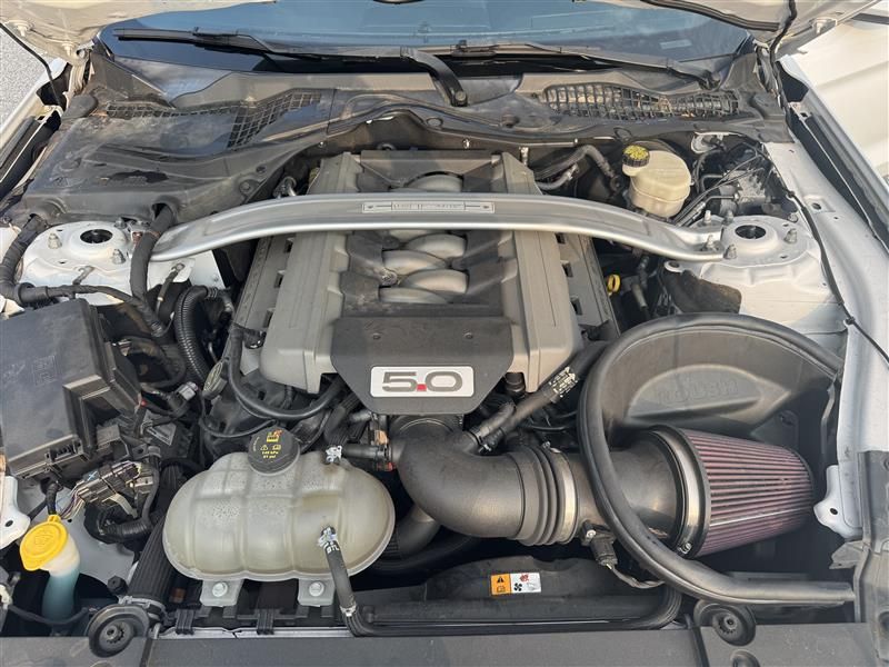 Used 2016 Ford Mustang GT RWD image 5