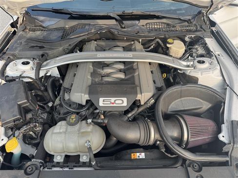 Used 2016 Ford Mustang GT RWD image 5