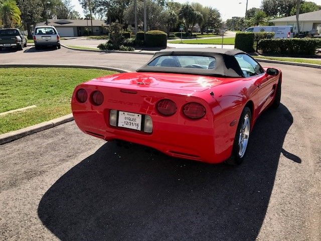 Used 2000 Chevrolet Corvette Convertible RWD image 4