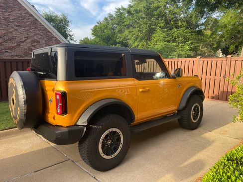 Used 2022 Ford Bronco Outer Banks w/ Sasquatch Package image 2