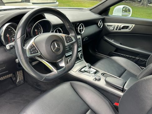 Used 2019 Mercedes-Benz SLC 300 image 10