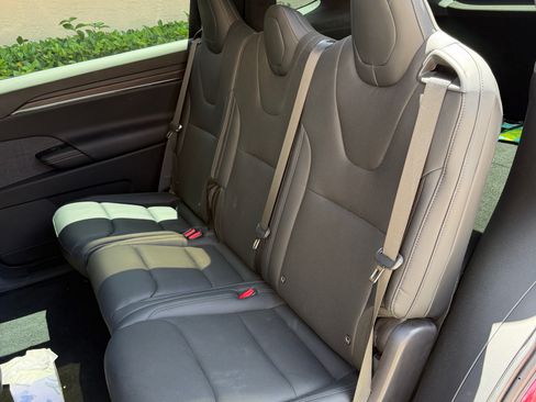 Used 2023 Tesla Model X image 6