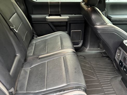 Used 2018 Ford F150 Raptor w/ Equipment Group 802A Luxury image 17