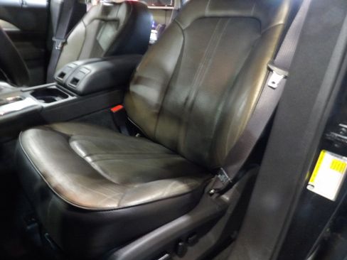 Used 2013 Lincoln MKX FWD image 27