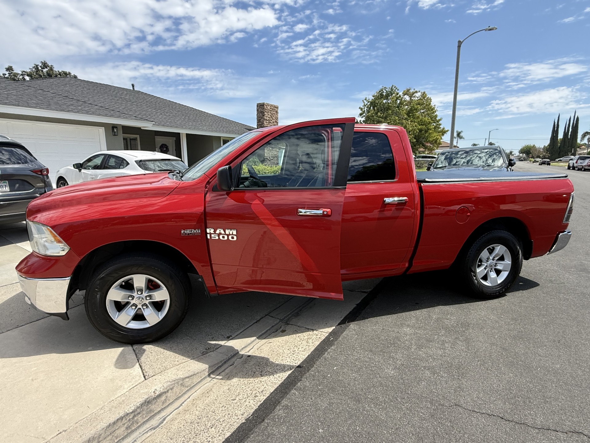 Used 2014 RAM 1500 Classic SLT RWD image 4
