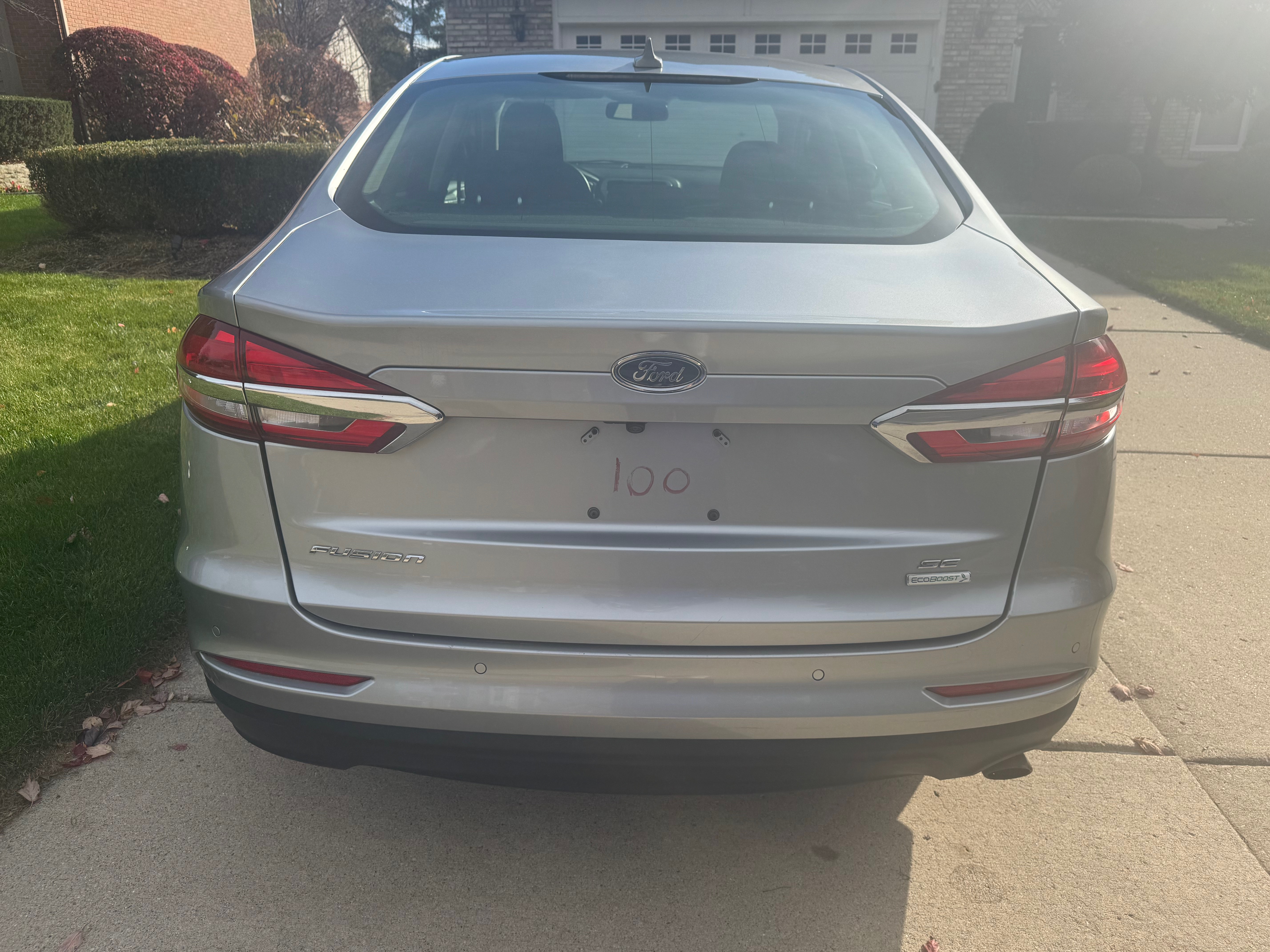 Used 2020 Ford Fusion SE FWD image 5