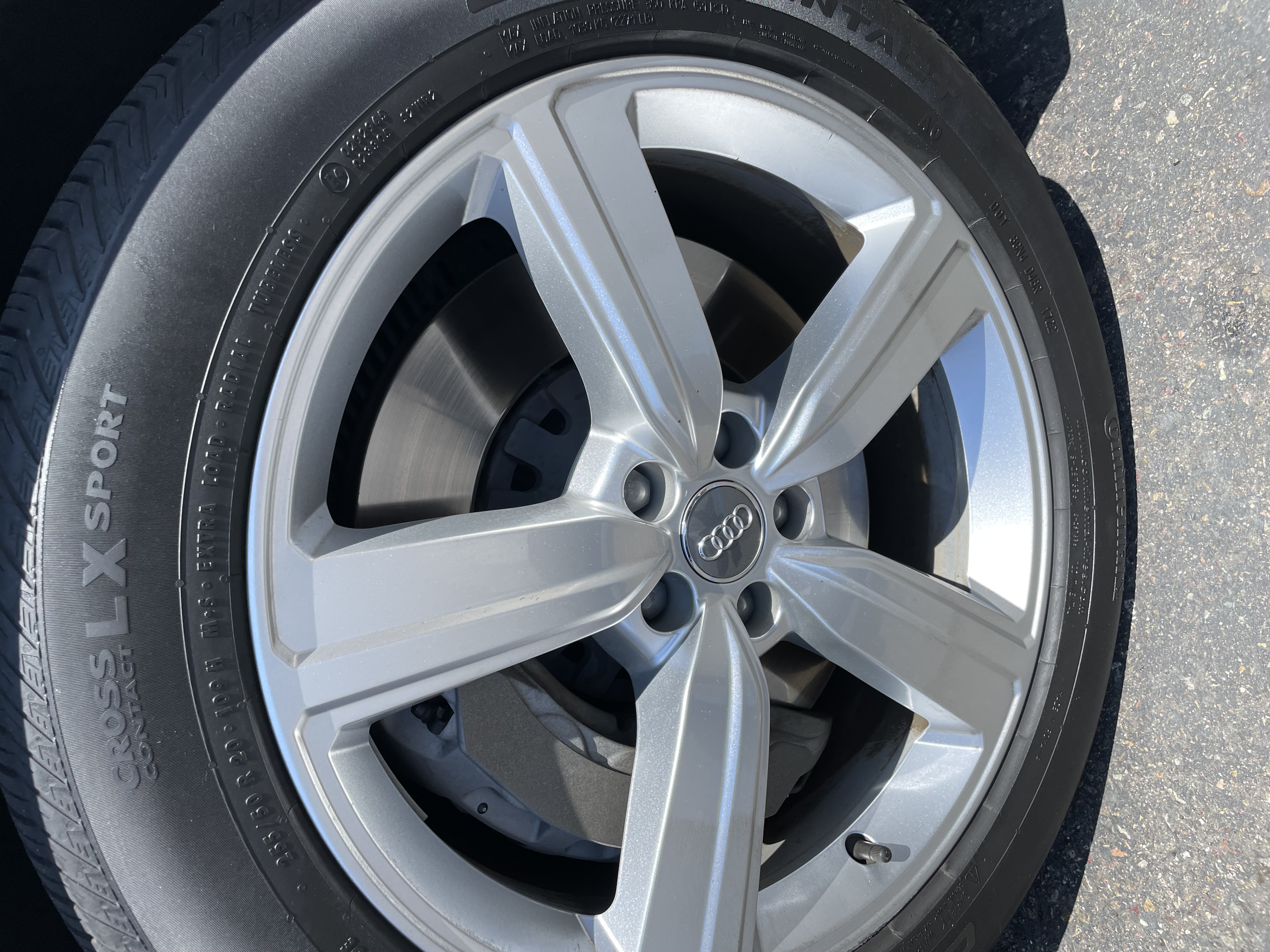 Used 2019 Audi e-tron Premium Plus AWD/4WD image 3