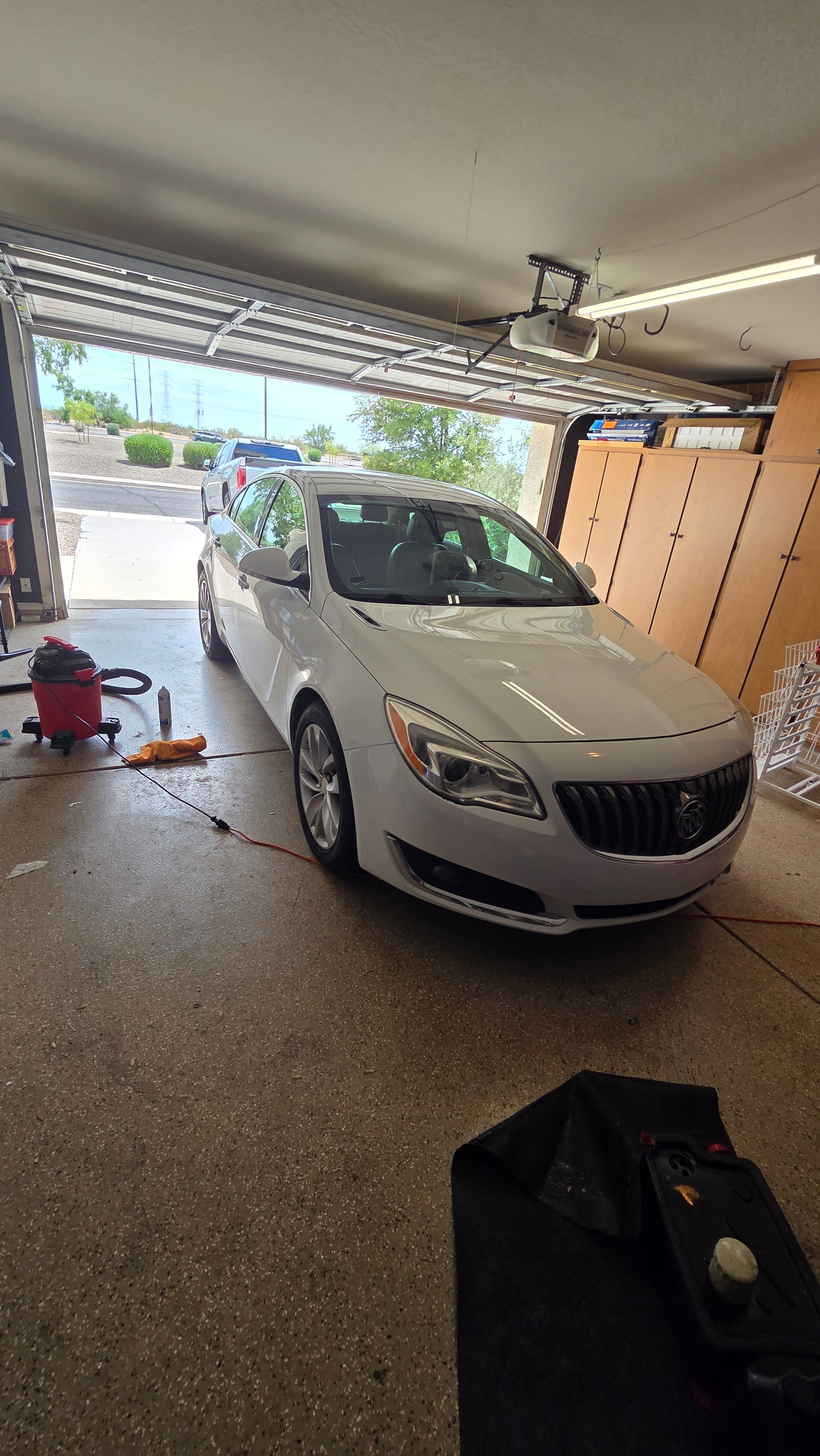 Used 2015 Buick Regal FWD image 1
