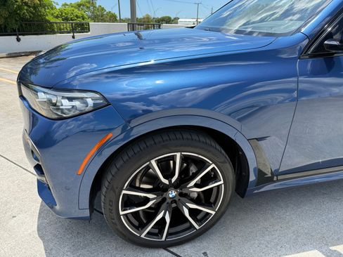 Used 2022 BMW X7 xDrive40i w/ M Sport Package AWD/4WD image 9