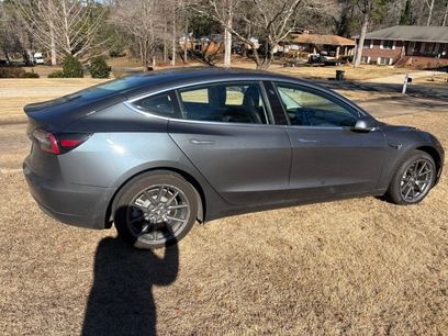 Used 2018 Tesla Model 3 Mid Range