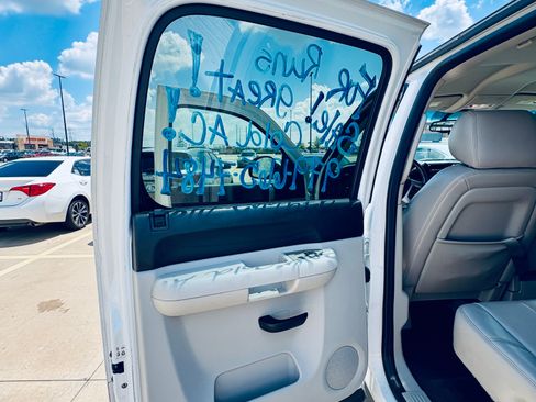 Used 2011 Chevrolet Silverado 1500 LT w/ Texas Edition image 20