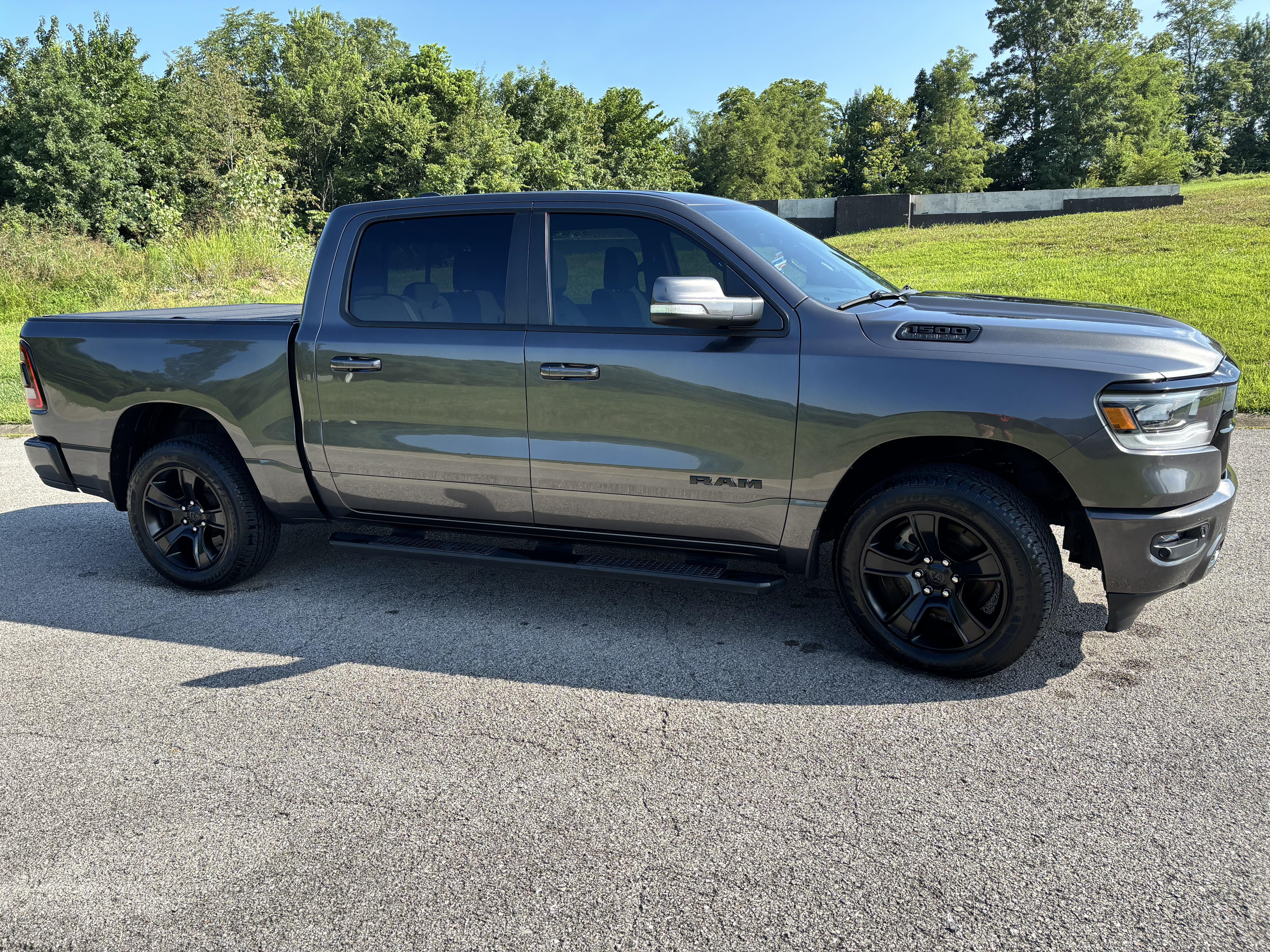 Used 2020 RAM 1500 Big Horn AWD/4WD image 2