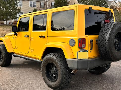 Used 2015 Jeep Wrangler Unlimited Sahara image 10