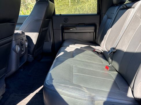 Used 2015 Ford F250 Platinum w/ FX4 Off-Road Package image 10