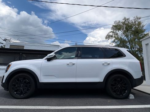 Used 2022 Kia Telluride EX w/ EX Premium Package AWD/4WD image 4