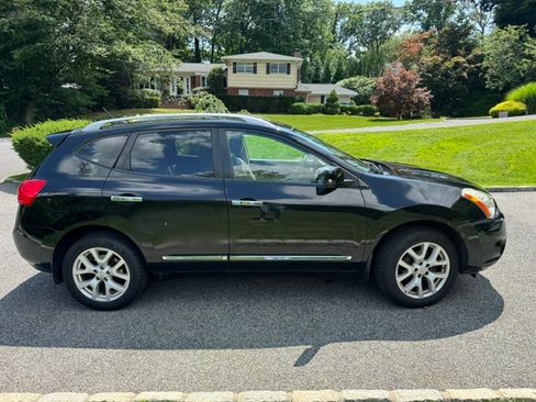 Used 2011 Nissan Rogue SV w/ SL Pkg AWD/4WD image 5