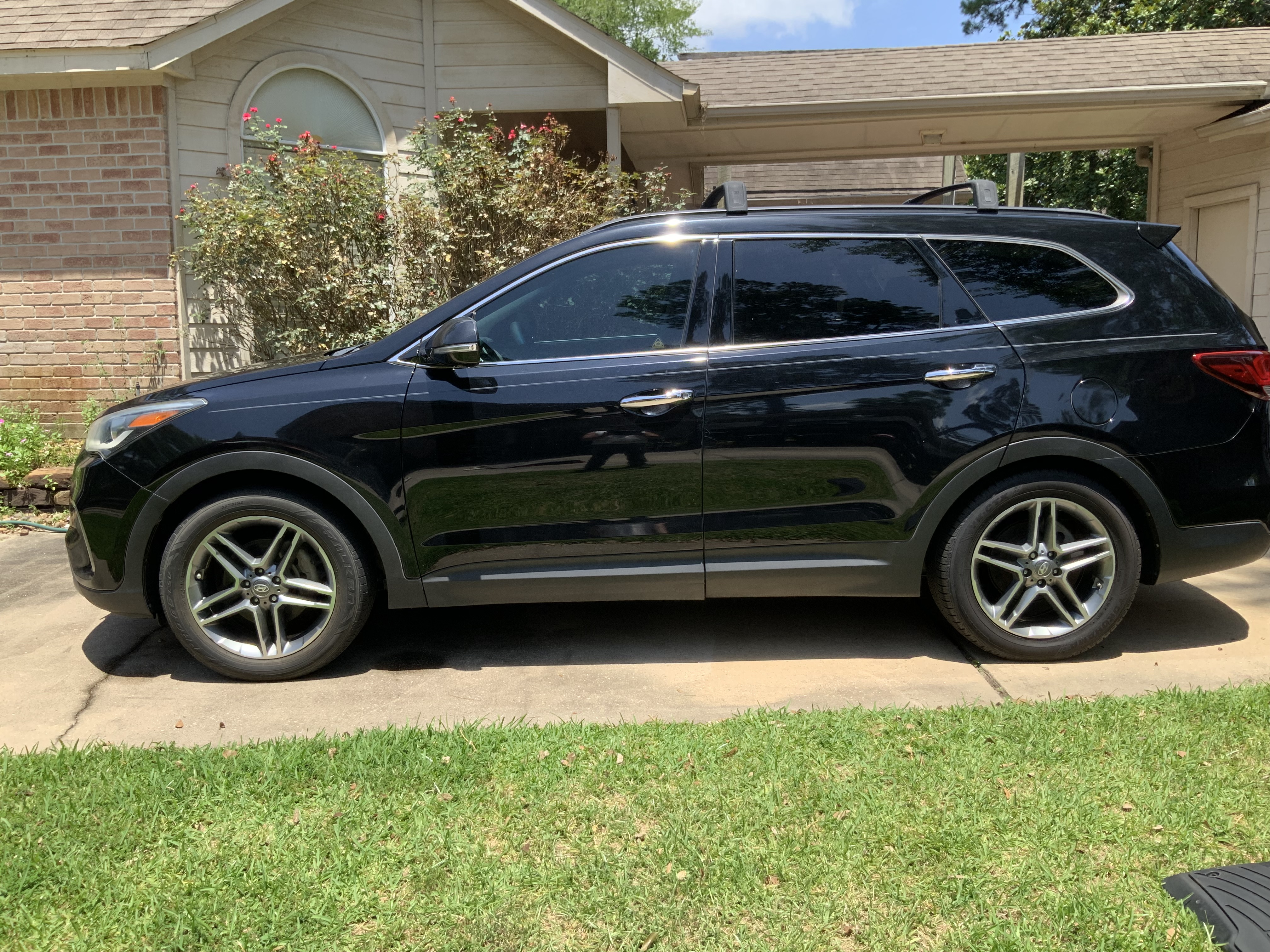 Used 2018 Hyundai Santa Fe FWD image 6