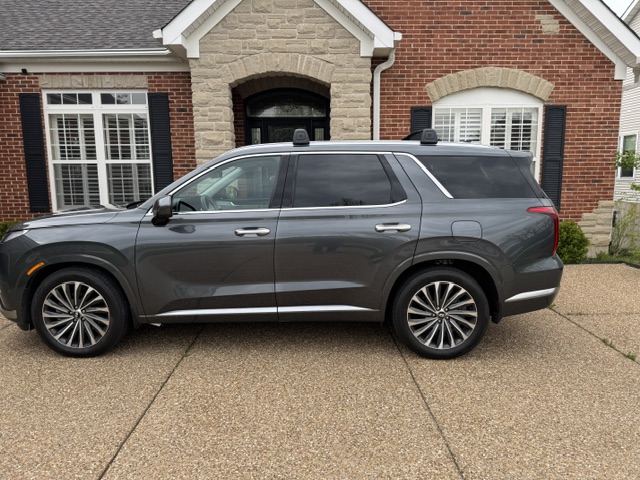 Used 2025 Hyundai Palisade Calligraphy AWD/4WD image 12