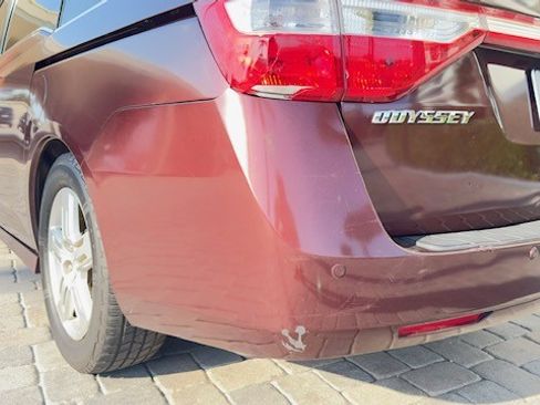 Used 2012 Honda Odyssey Touring Elite image 11