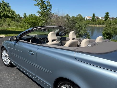 Used 2008 Volvo C70 T5 FWD image 10