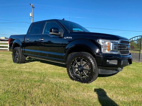 Used 2018 Ford F150 Limited image 2