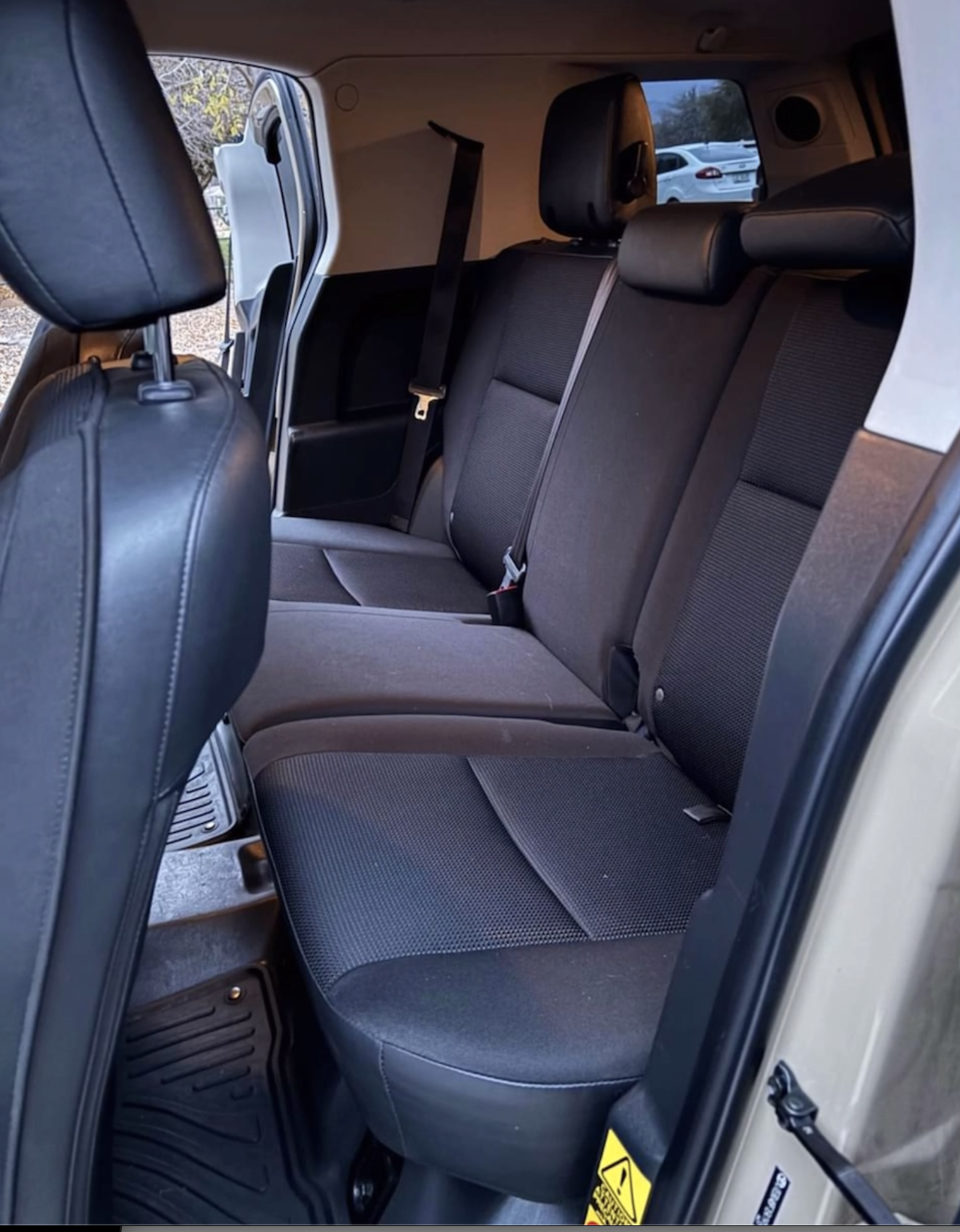 Used 2014 Toyota FJ Cruiser 4WD w/ Upgrade Package image 12