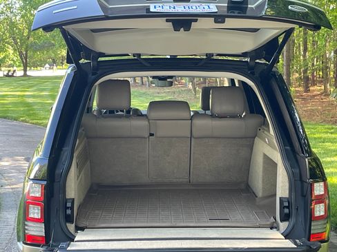 Used 2017 Land Rover Range Rover Long Wheelbase Supercharged image 13