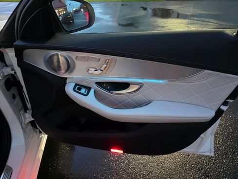 Used 2017 Mercedes-Benz C 300 4MATIC Sedan image 21