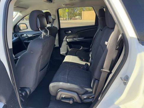 Used 2018 Dodge Journey SXT w/ Blacktop Package image 13